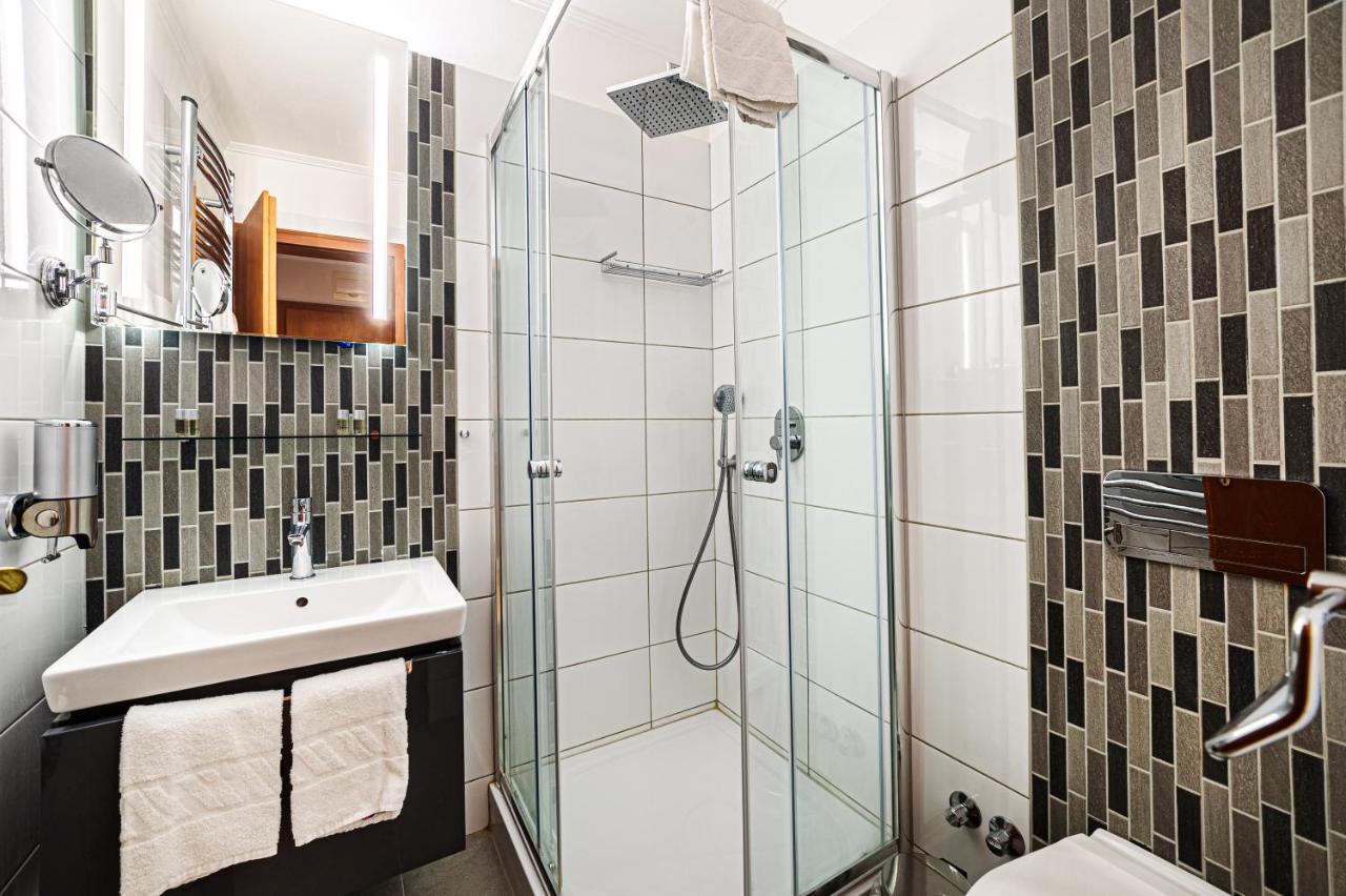 Holiday Club Apartman Hotel Hévíz Buitenkant foto