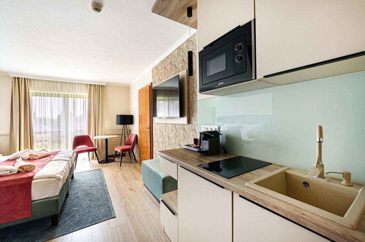Holiday Club Apartman Hotel Hévíz Buitenkant foto