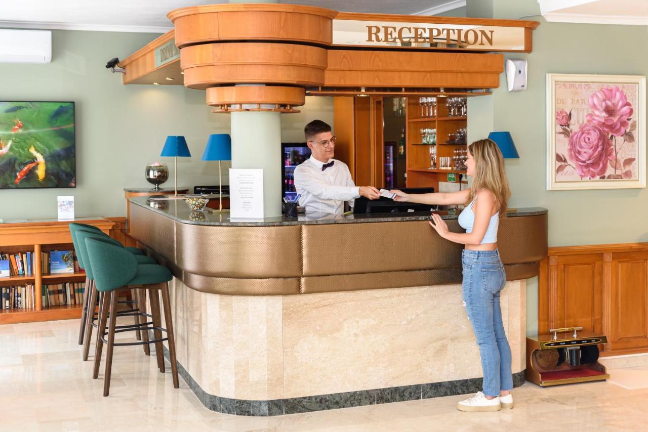 Holiday Club Apartman Hotel Hévíz Buitenkant foto