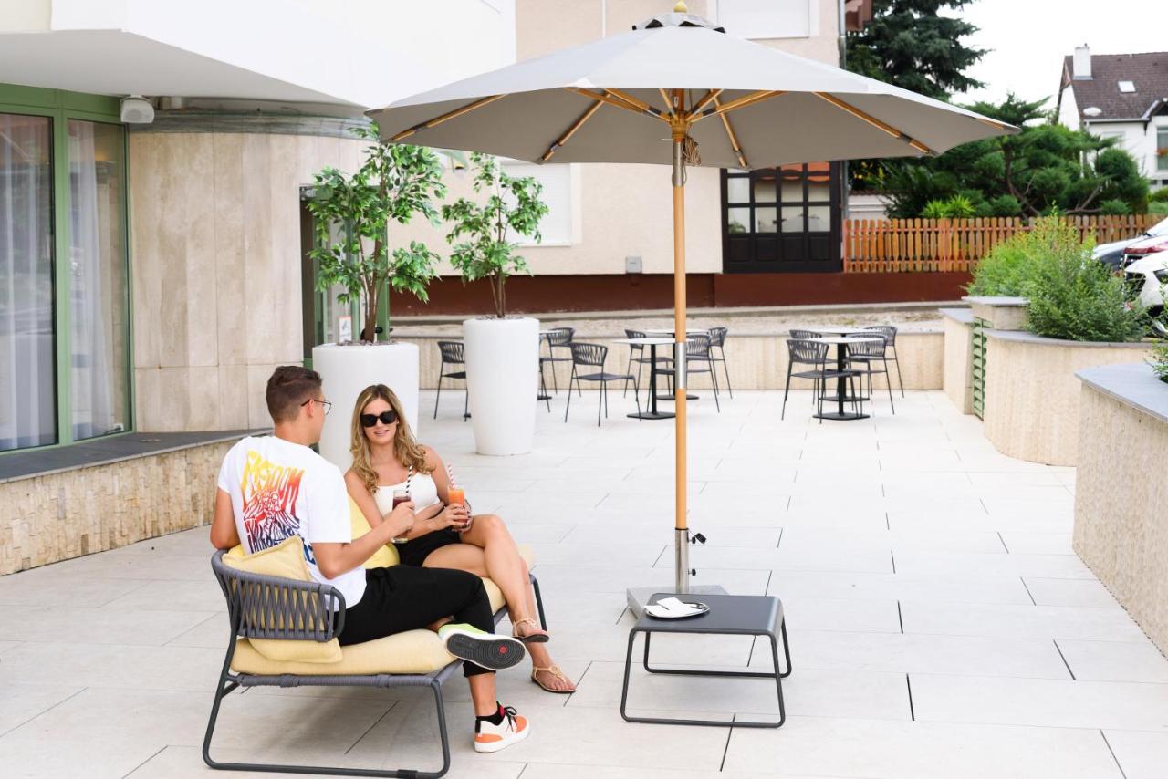Holiday Club Apartman Hotel Hévíz Buitenkant foto