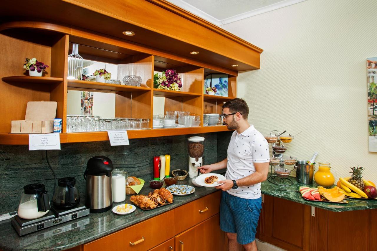 Holiday Club Apartman Hotel Hévíz Buitenkant foto